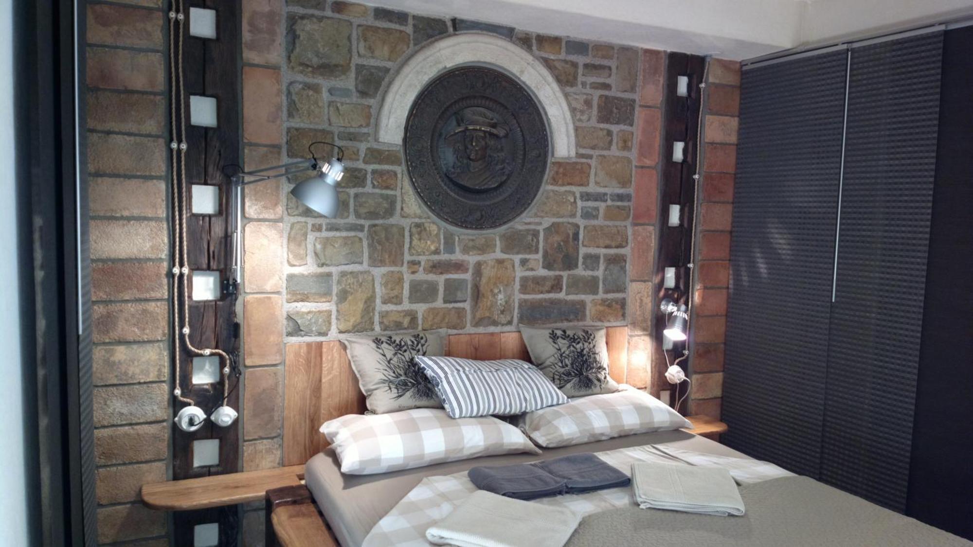 Studio-Apartments Monfort 포르토로즈 객실 사진